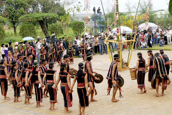 Kết quả hình ảnh cho The Space of gong culture in Central Highlands